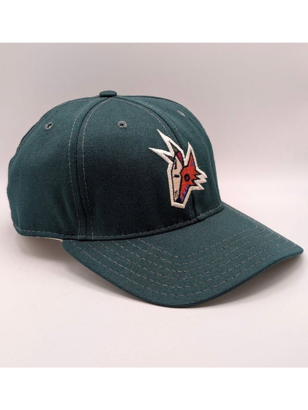 Vintage Phoenix Coyotes Fitted Hockey Hat Green Kachina Pro Line Size 7 1/8 NHL